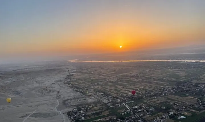 Luxury Sunrise Balloon Ride in Luxor with Hotel Pickup