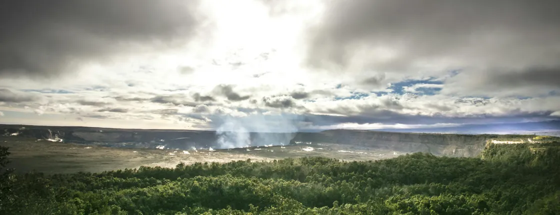 Big Island of Hawaii volcano hiking tour from Kona