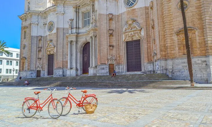 Cadiz Small Group Bike Tour