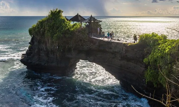 Tanah Lot and North Bali Tour: Scenic Journey