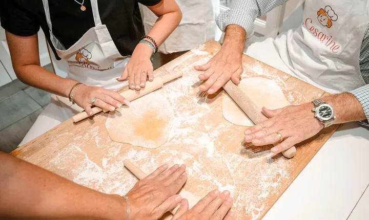 Cesarine: Small group Pasta and Tiramisu class in Montepulciano