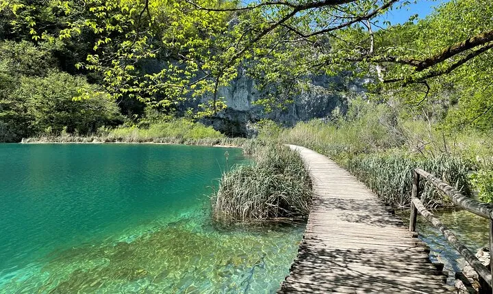 Plitvice Lakes with Ticket & Rastoke Tour from Zagreb