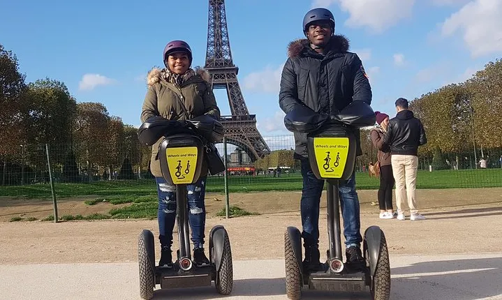 Paris Segway Express Tour (12 monuments in 1 hour and 15 minutes)