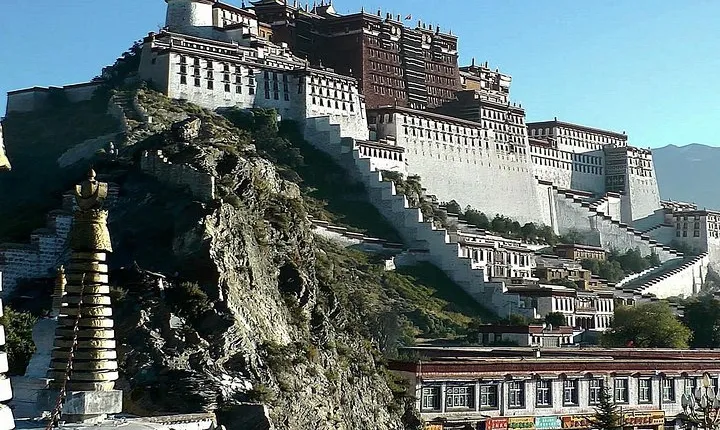 Tibet Lhasa Tour with Everest Base Camp - 8 Days