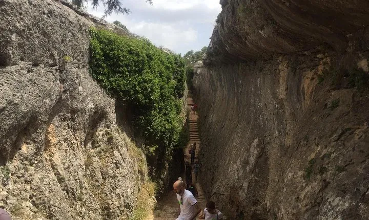 Excursion to the Enchanted City