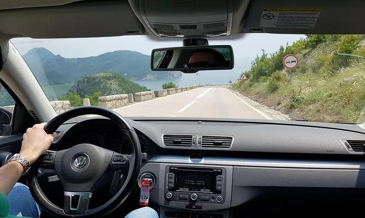 Private transfers from Podgorica Airport and city to Budva