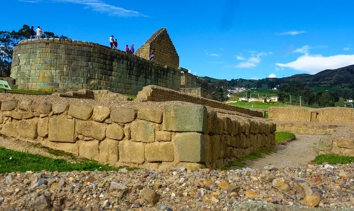 Full-Day Tour, Ingapirca Archaeological Site and Incan mountain face from Cuenca