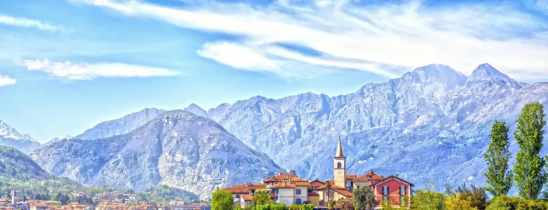 Navigation service from Stresa to Isola Pescatori and Isola Bella