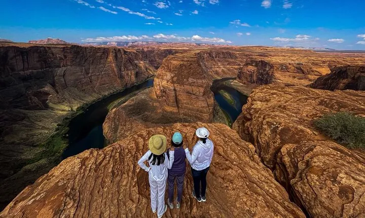 Lower Antelope Canyon & Horseshoe Bend Tours in Arizona
