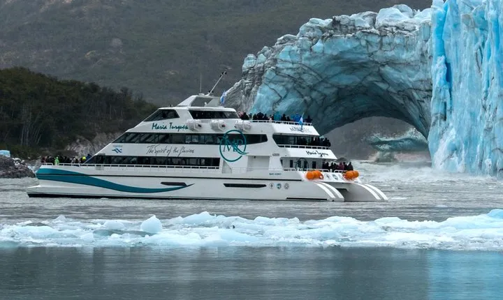 Glaciares Gourmet Navigation: Spegazzini, Upsala & Perito Moreno