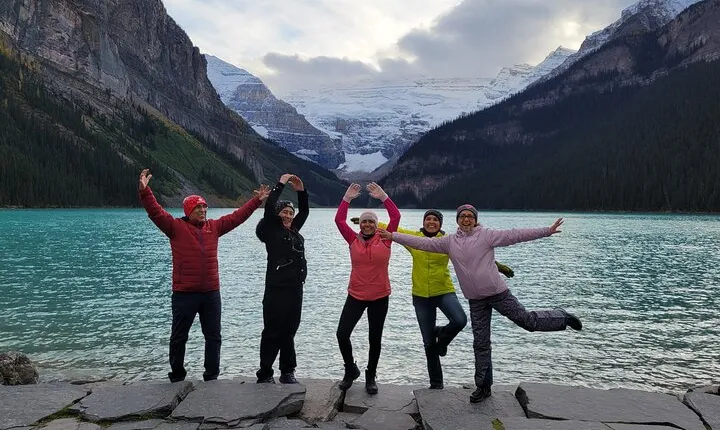 Discover Banff National Park - Premium Day Trip