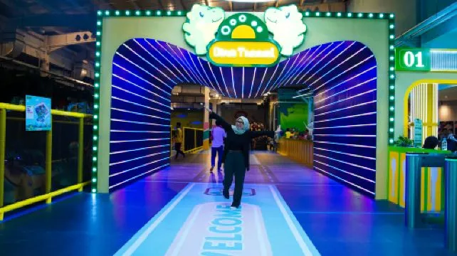 DinoXscape Supermal Karawaci 1 Hour Play Ticket Family (1 adult + 1 child)