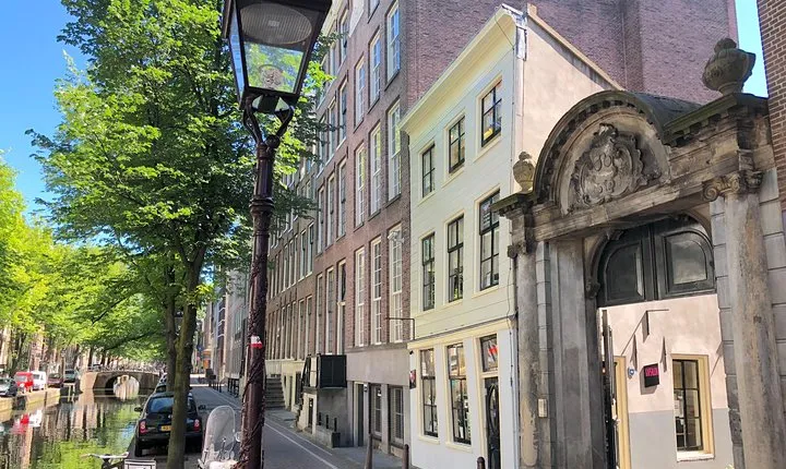 Introductory Walking Tour in Amsterdam