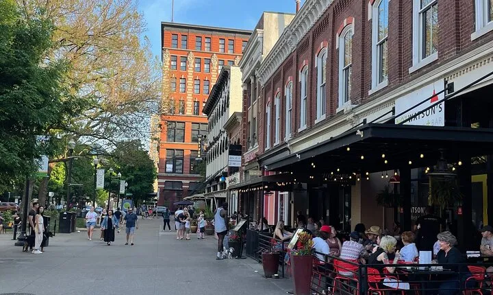 Downtown Knoxville Hidden Tour w/ Ice Cream, Coffee & Tennessee River Gems