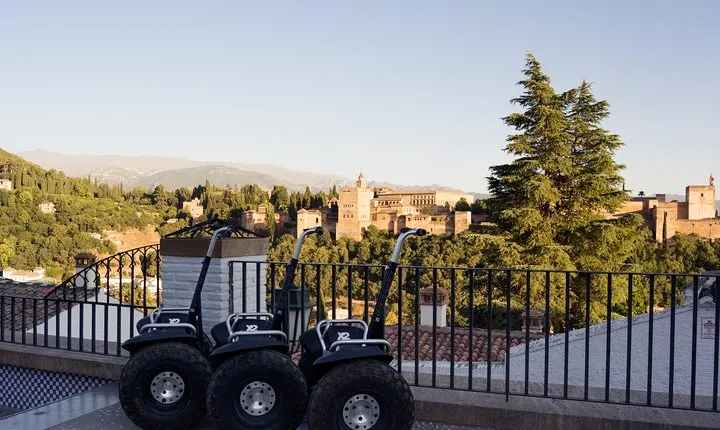 Granada: Albaicin and Sacromonte Segway Tour