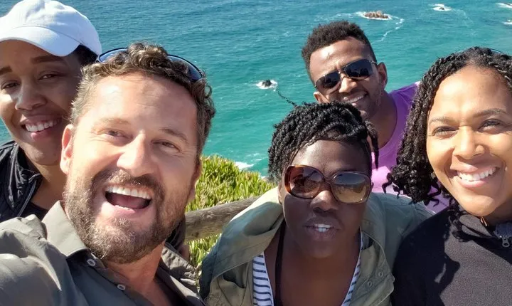 Sintra to Cascais: 2 Palaces, 4 Sites, Small Group 10 Hour Tour