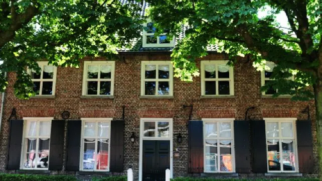 Vincent van Gogh House: Entry Ticket + Audio Guide