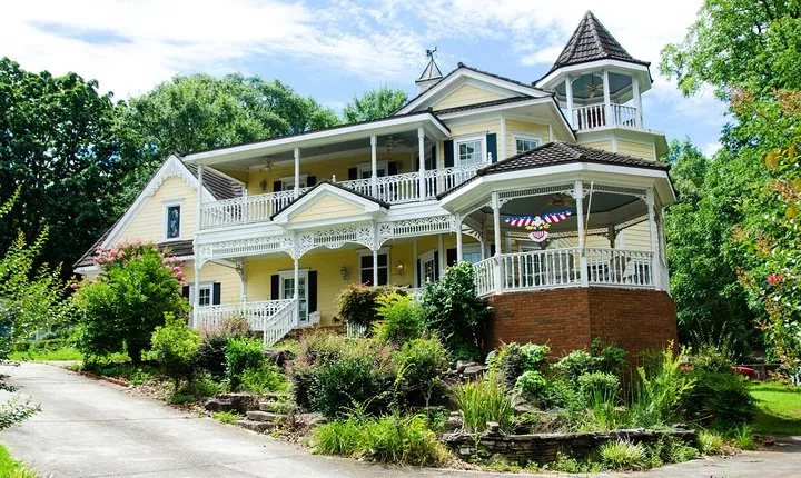 Atlanta Food and Cemetery Tour