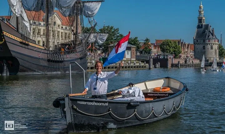 Round trip, Visit The Harbor of the Netherlands with a Electric boat in Hoorn