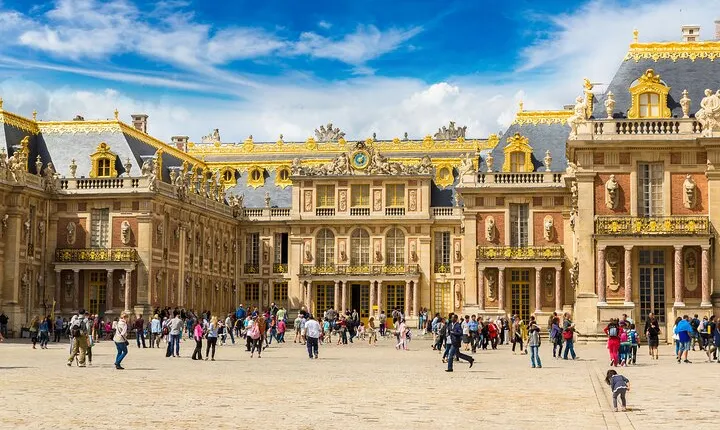 Versailles Tour from Le Havre (price per group up to 7 pax)