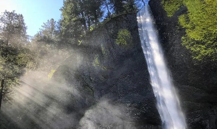 Columbia River Gorge Waterfalls Tour from Portland, OR