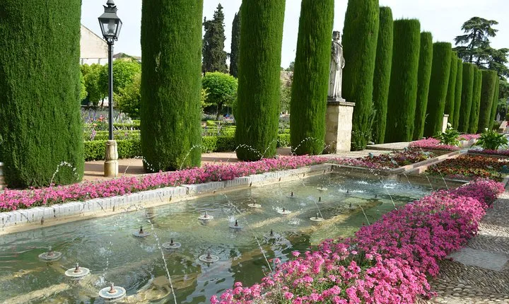 Cordoba Monuments Intensive Tour in English