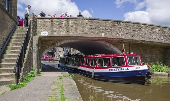 1-Hour Public Cruise