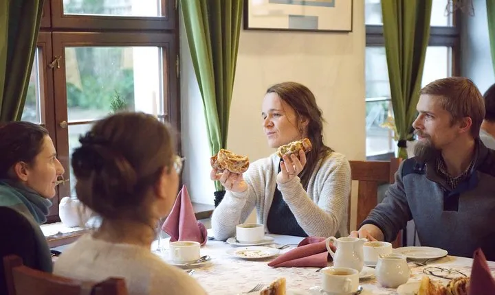 Discover Poznan: Walk, Take a tram and have a traditional snack