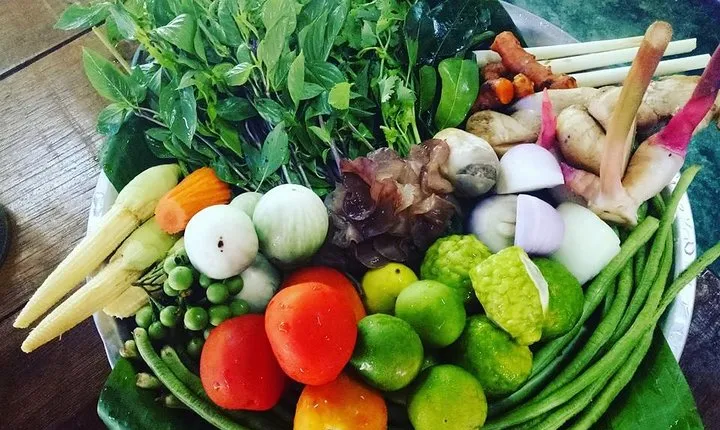 Vegetarian Organic Thai Cooking Class and Market Tour in Phuket