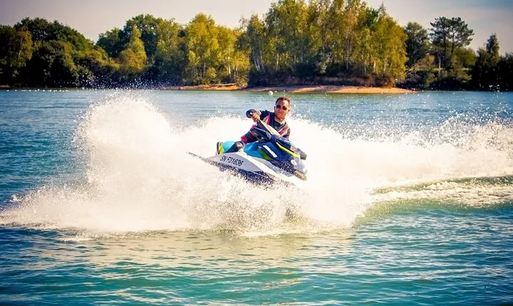 Jet-ski session near Nantes
