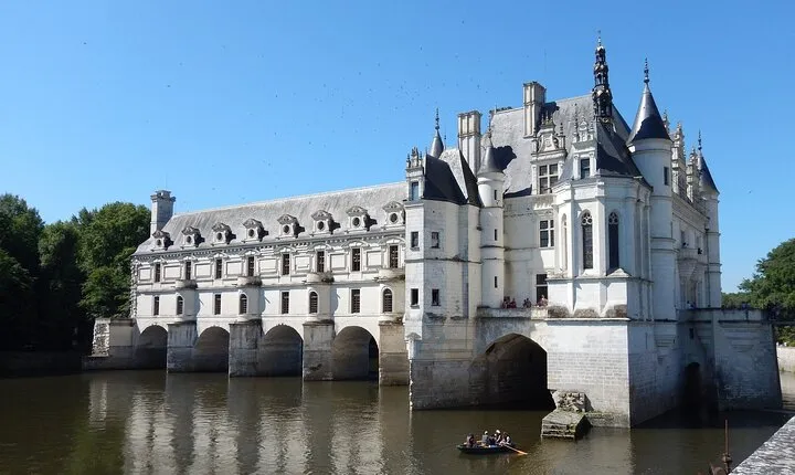 Visit to the castles of Chenonceau and Chambord