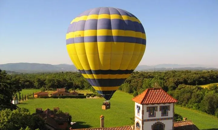 Balloon Ride over Catalonia with optional Pick-up from Barcelona