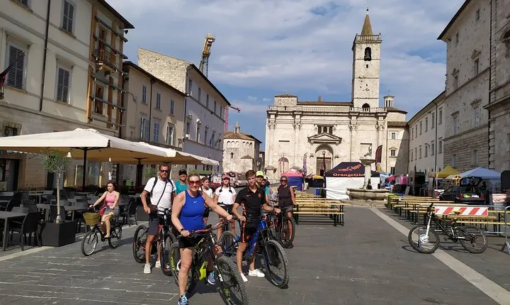 Exciting E-Bike Tour among the beauties and history of Ascoli