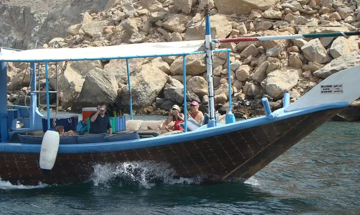 Full-Day Dhow Cruise in Khasab Musandam