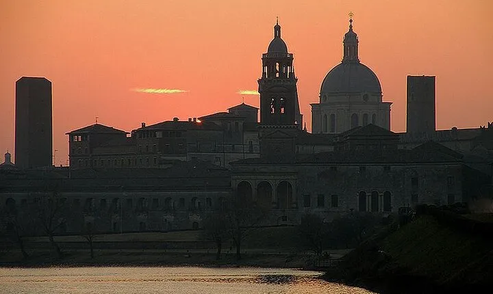 Half-day Guided tour of Mantua City Centre and Ducal Palace