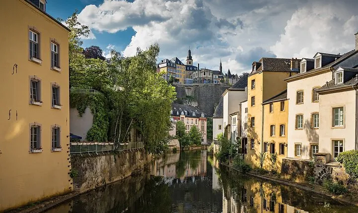 Luxembourg Private Walking Tour With A Professional Guide