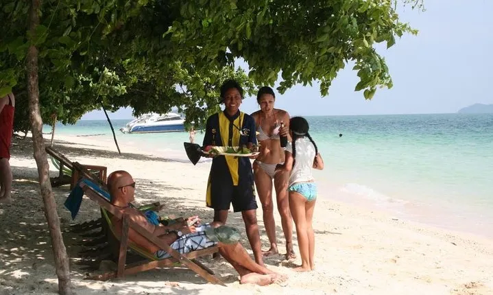 Luxury Small Group Phi Phi Sunrise from Phuket