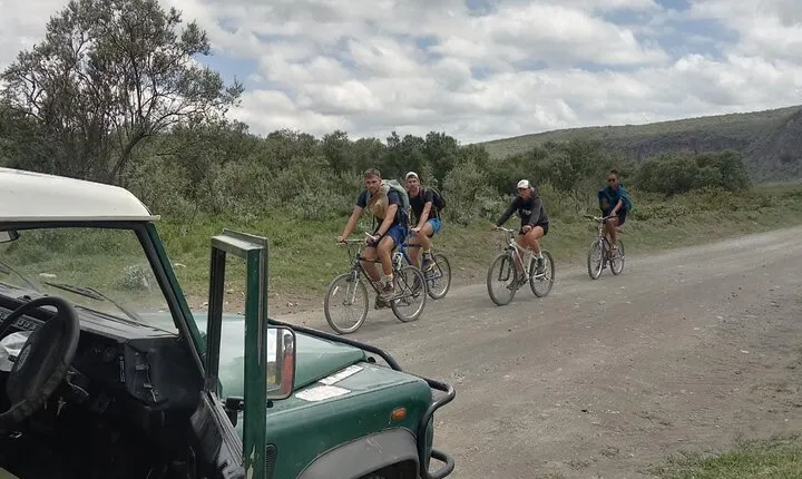 Day Trip Nairobi to Hell's Gate National Park and Lake Naivasha 