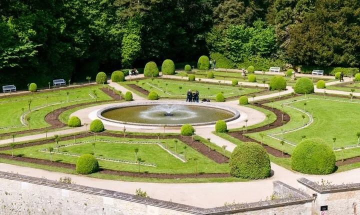 Loire Valley Tour Chambord and Chenonceau from Tours or Amboise