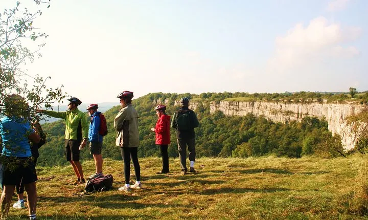 Burgundy Bike Tour with Wine Tasting from Beaune