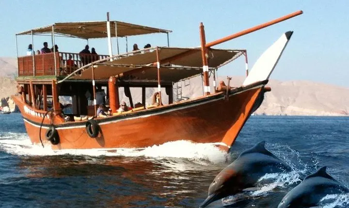 Khasab Dhow Cruise To Musandam Fjords With Lunch Onboard