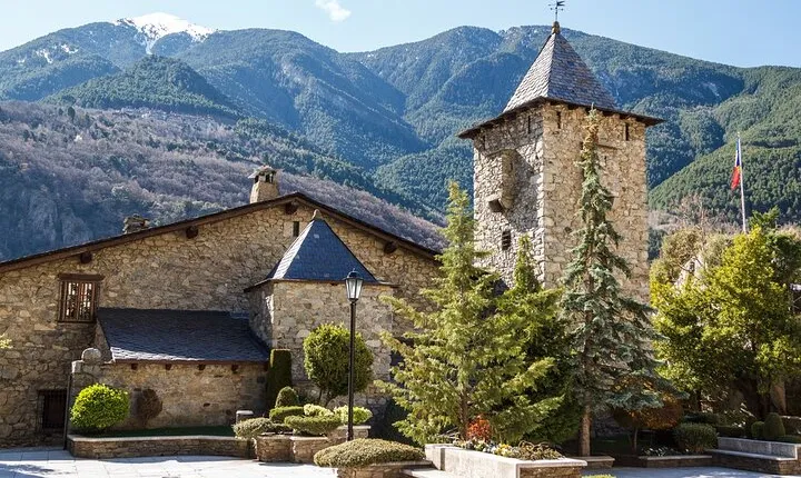 The Best of Andorra la Vella Walking Tour