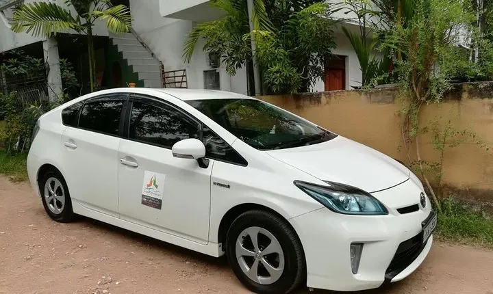 Jaffna (JAF) Airport to Unawatuna City Private Transfer