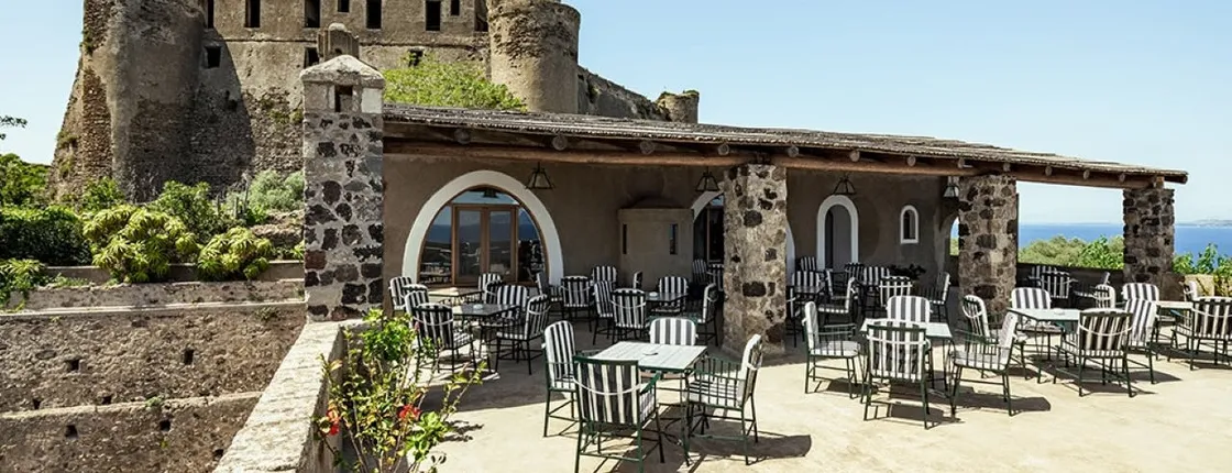 Guided tour of the Aragonese Castle