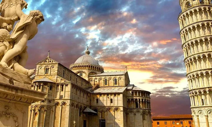2-Hour Small-Group Walking Tour of Pisa Off The Beaten Path