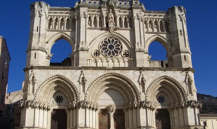 Visita Guiada Por El Casco Histórico De Cuenca Y Su Catedral