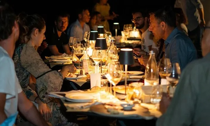 Romantic Evening Tasting with the Best Prosecco