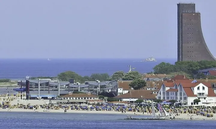 Laboe Naval Memorial: A Self-Guided Audio Tour