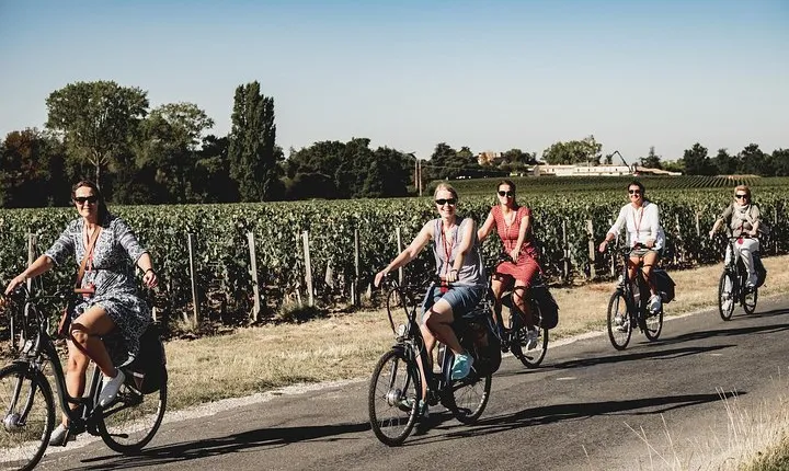Saint-Emilion Electric Bike Day Tour with Wine Tastings & Lunch