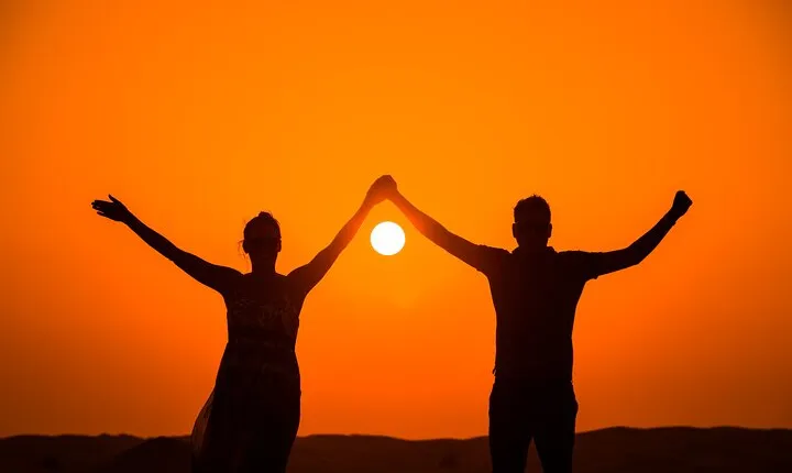 Dubai Premium Red Dunes Safari, Camels & 5* BBQ at Al Khayma camp